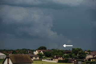 Kolem Netolic se zřejmě prohnalo tornádo. Meteorologové hledají svědky - Novinky